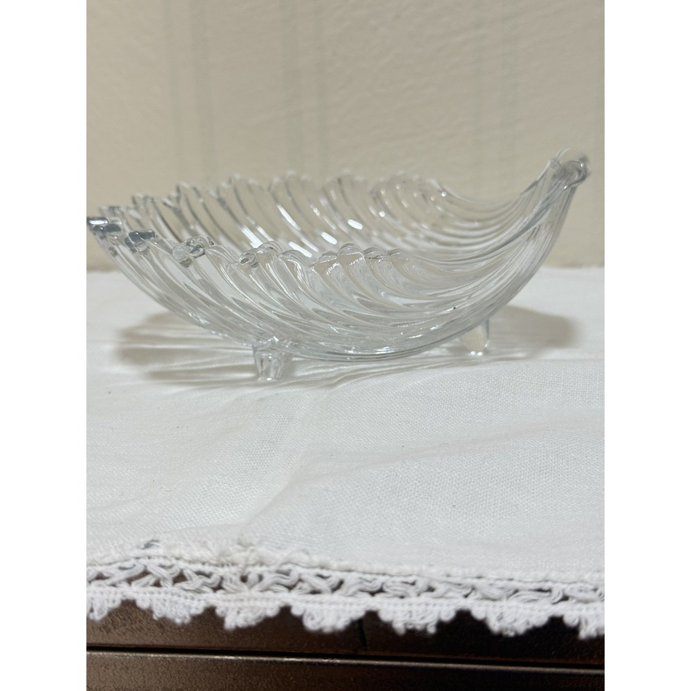 Vintage Glass Shell Footed Salt Dip Nut Or Trinket Dish. Glows under 365 light.